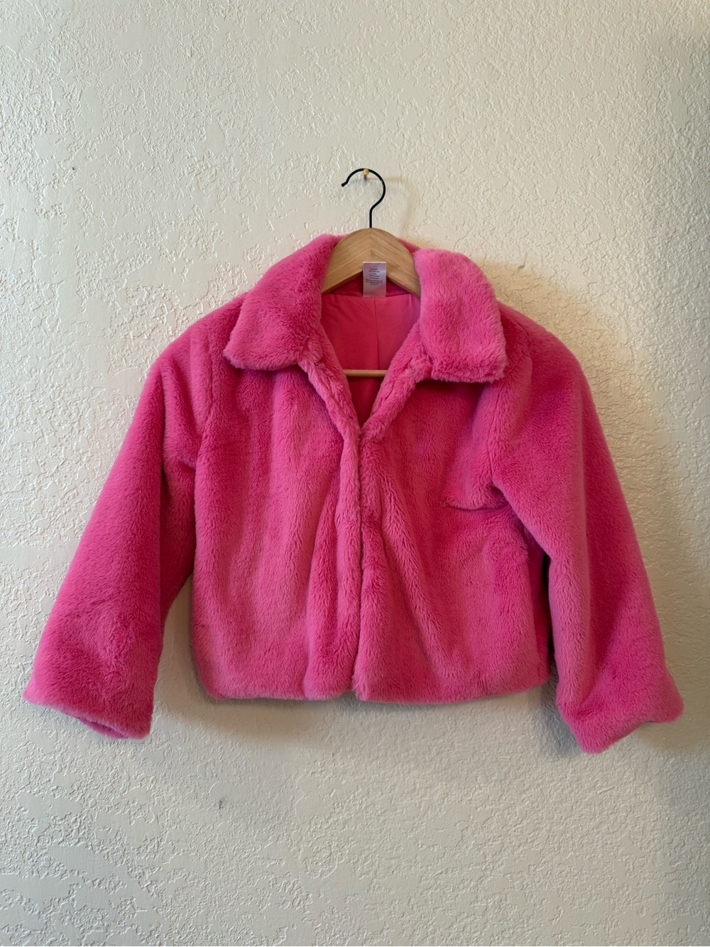 🩷Nordstrom🩷 Kids Plush Pink Faux Fur Jacket. Size 8